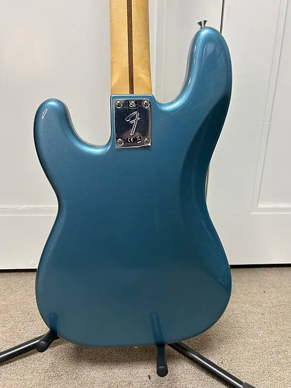 Fender Player Precision Bass with Maple Fretboard - Tidepool