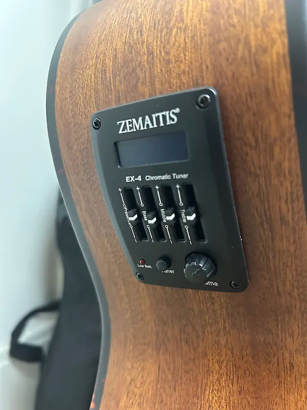 Zemaitis CAF-80H-DBK Acoustic Guitar w/Electronics - Black