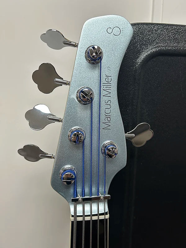 Sire 2nd Generation Marcus Miller V7 LPB Alder 5-String with Fretless Ebony Fingerboard 2019 - Lake Placid Blue