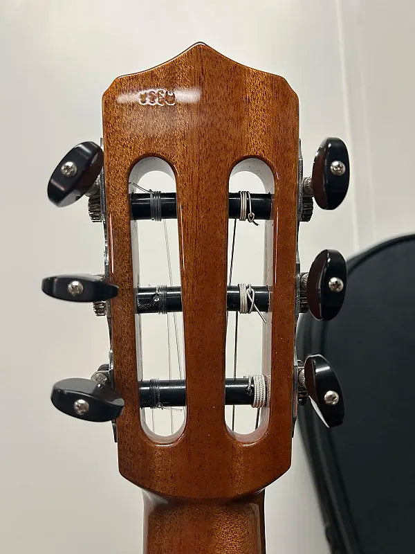 Cordoba C10 Crossover Spruce Top Nylon-String Classical Acoustic Guitar - Natural