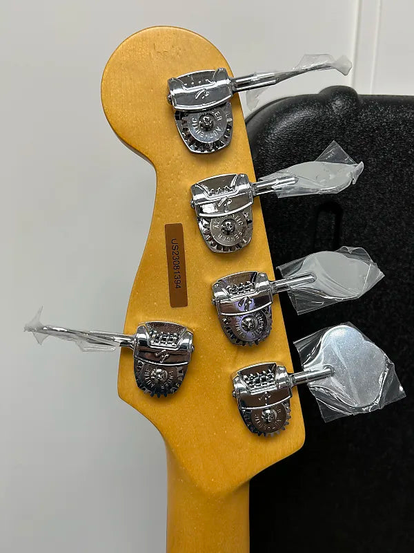 Fender American Professional II Precision Bass V with Rosewood Fretboard - 3-Color Sunburst