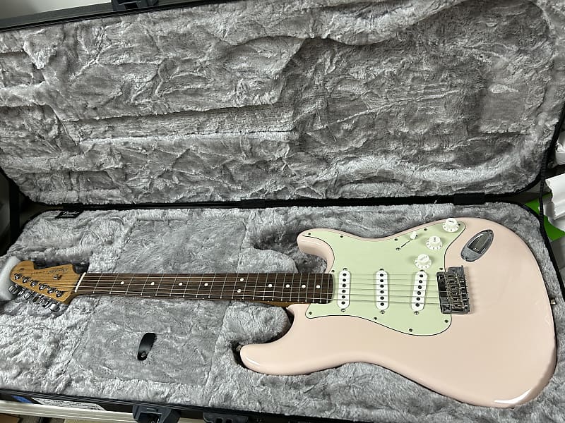 Fender Dealer Exclusive American Professional II Stratocaster w/Roasted Maple Neck & Rosewood Fretboard - Shell Pink
