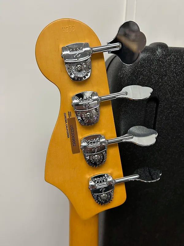 Fender American Ultra Jazz Bass with Maple Fretboard - Texas Tea