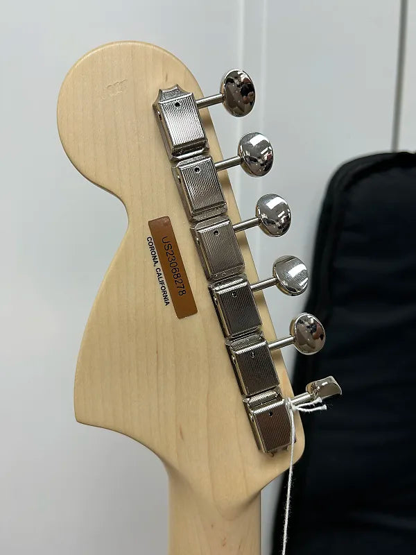 Fender American Performer Stratocaster HSS with Maple Fretboard - Black