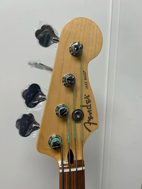 Fender Player Jazz Bass Fretless with Pau Ferro Fretboard - Polar White