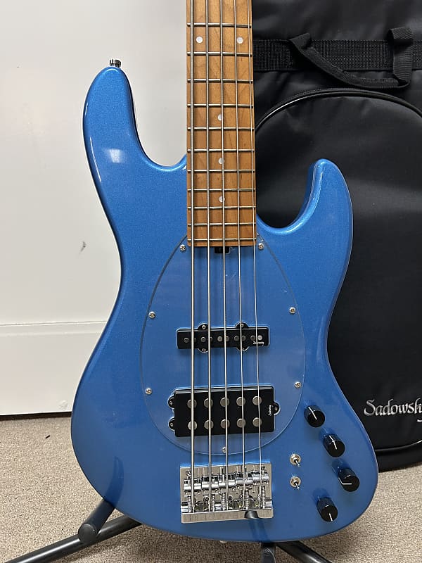 Sadowsky MetroExpress 21 Fret Vintage M/J Bass 5 String Maple Fretboard - Ocean Blue Metallic