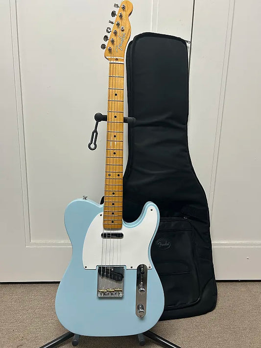 Fender Vintera '50s Telecaster with Maple Fretboard - Sonic Blue