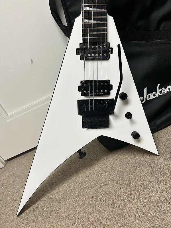 Jackson Pro Plus Series RR24 Rhoads Electric Guitar - Snow White