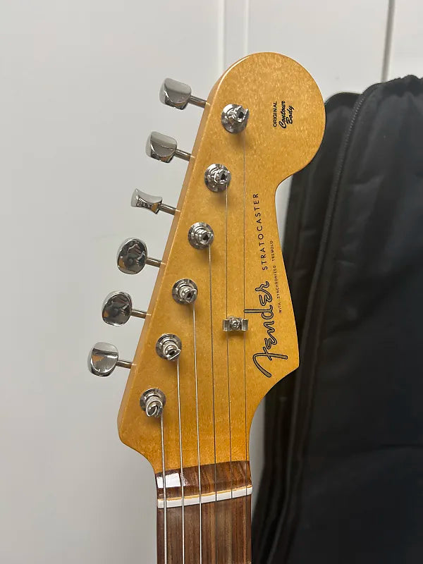 Fender Vintera '60s Stratocaster Modified with Pau Ferro Fretboard - Olympic White