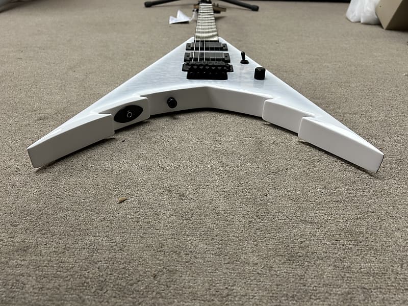Jackson Pro Series Corey Beaulieu Signature King V KV6Q - Winterstorm