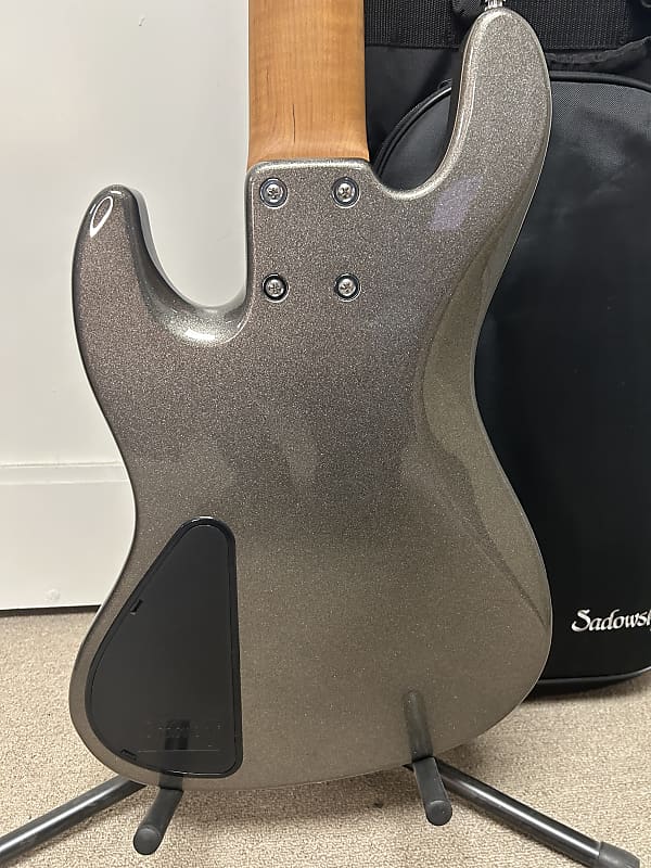 Sadowsky MetroExpress Vintage J/J 5 String Bass w/Maple Fingerboard - Silver Metallic
