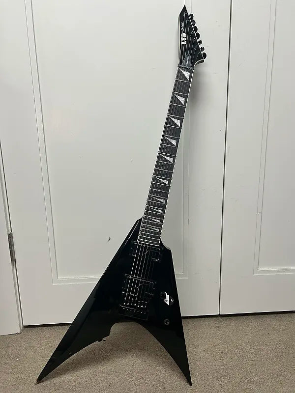 ESP LTD Arrow-1007 Baritone Evertune 7 String Electric Guitar - Black