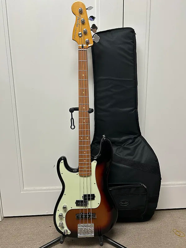 Fender Player Plus Active Precision Bass Left-Handed - 3-Color Sunburst