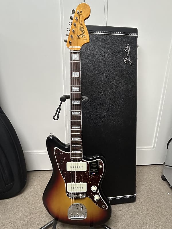 Fender American Vintage II '66 Jazzmaster - 3-Color Sunburst