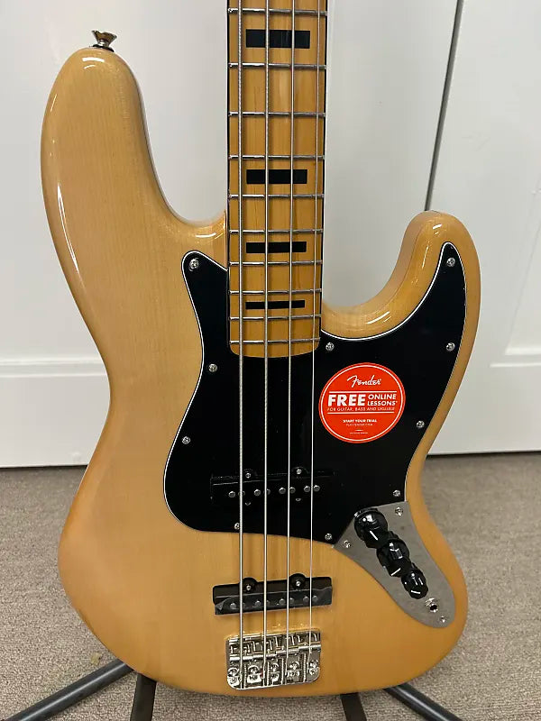 Squier Classic Vibe '70s Jazz Bass Guitar - Natural