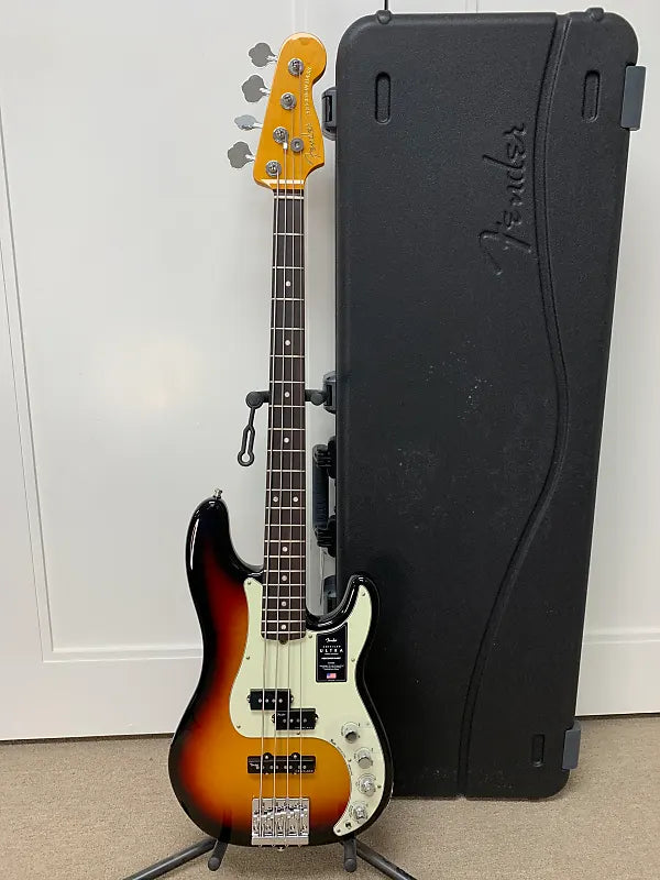 Fender American Ultra Precision Bass with Rosewood Fretboard - Ultraburst
