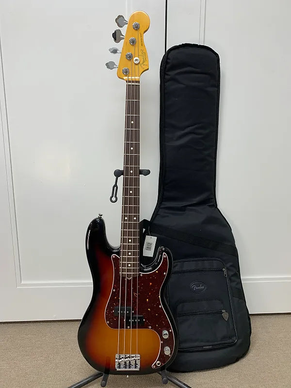 Fender American Professional II Precision Bass with Rosewood Fretboard - 3-Color Sunburst